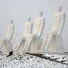 статуи из снега