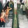 голые девушки катаются в метро